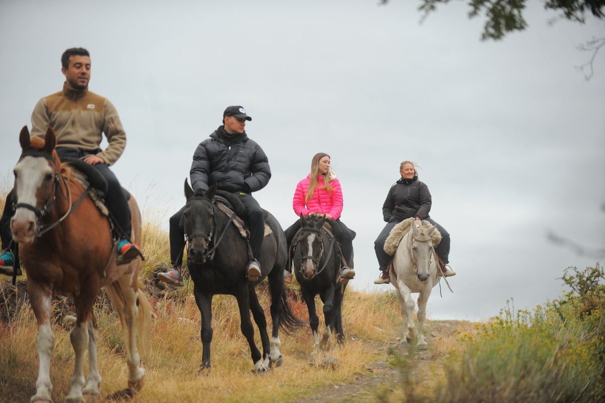 cabalgata y cena - cerro frias